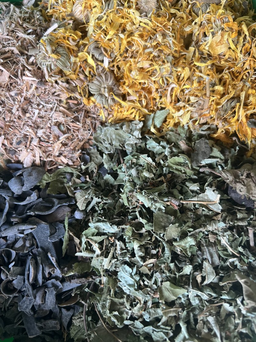 Haal de natuur in de voerbak van je paard weer terug